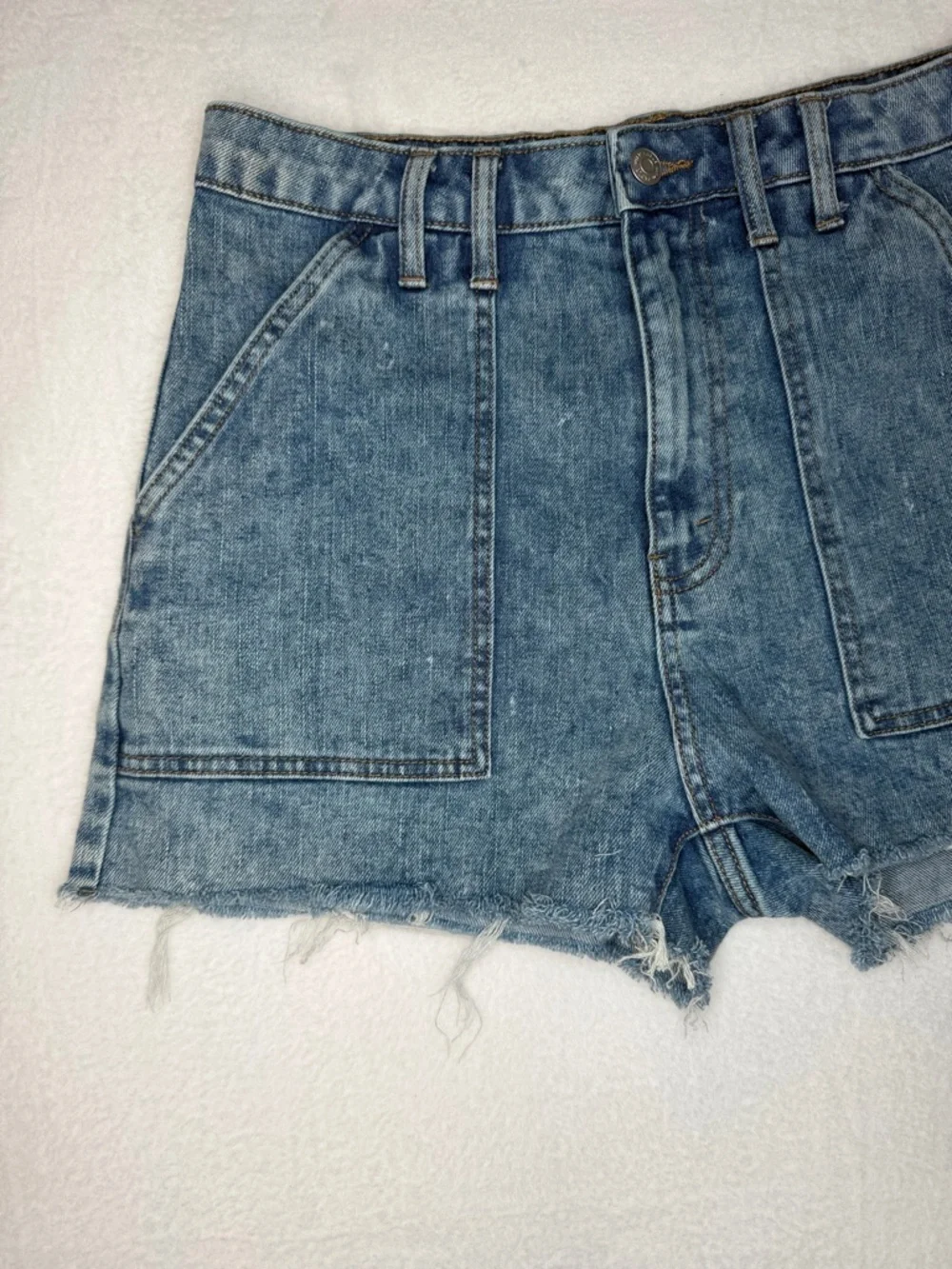 Women’s Wild Fable Highest Rise Shorts Acid Wash‎ size 10